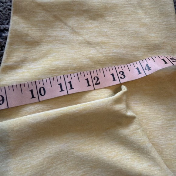 ALO ALOSOFT High Waist Leggings Warm Butter Heathered Yellow Large 7/8 Length - Picture 8 of 10